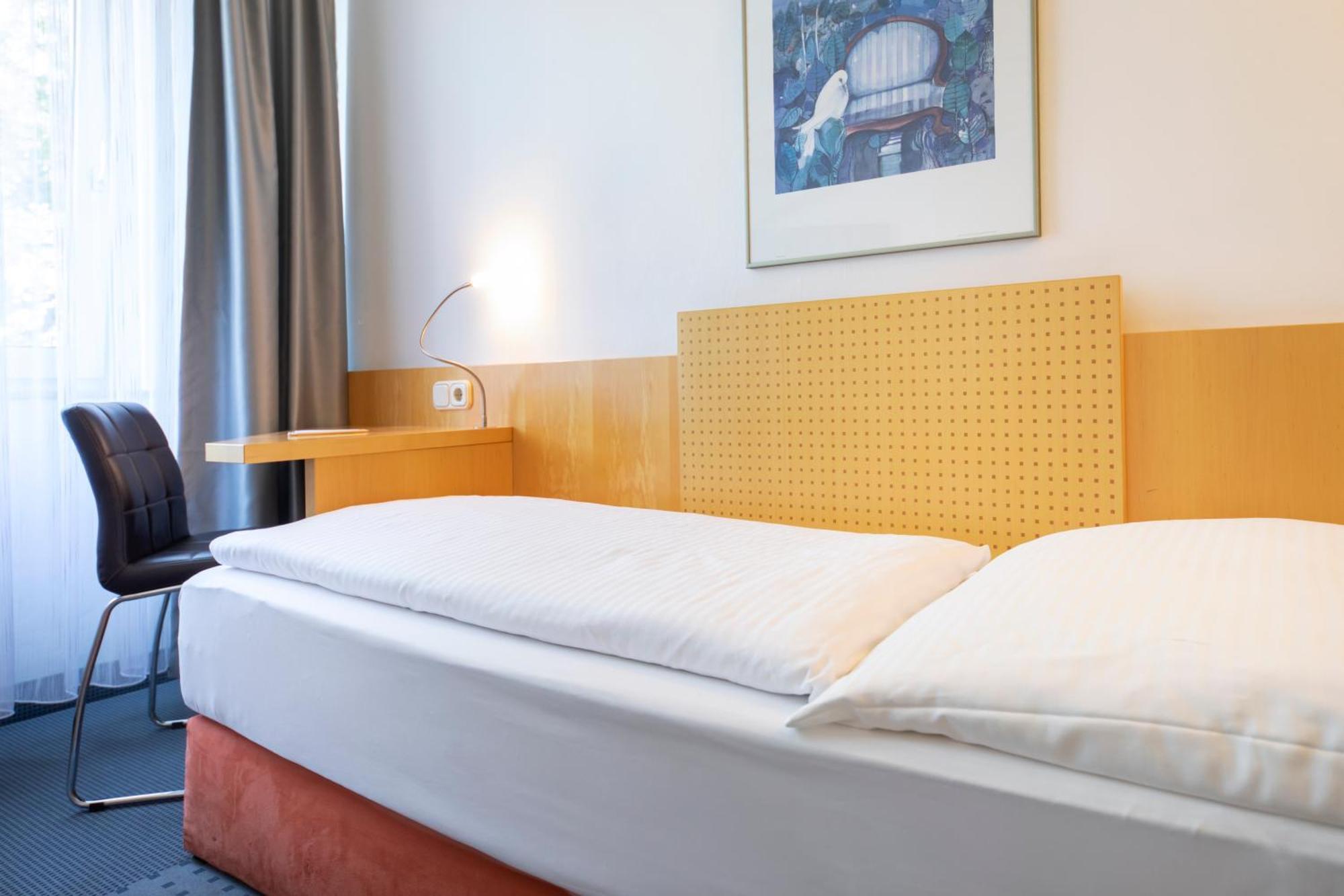 Achat Hotel Suhl Ngoại thất bức ảnh